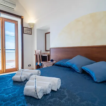 Dom wakacyjny Casa Astrea Terrace Over The Blue, Relax E Parking *